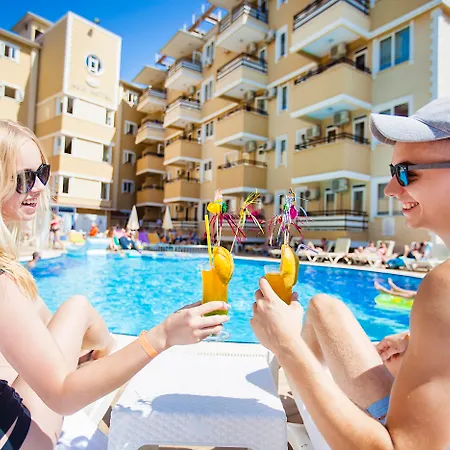 Kleopatra Aydin 3* Alanya