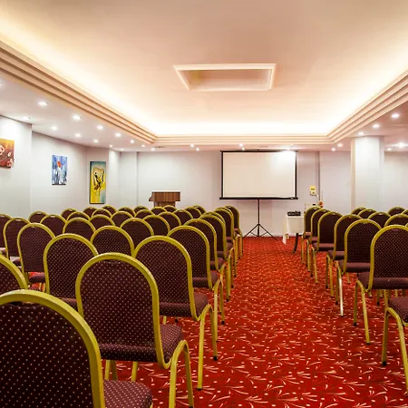 Kleopatra Aydin 3* Alanya