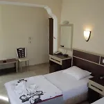 Ξενοδοχείο Kleopatra Aydin 3*